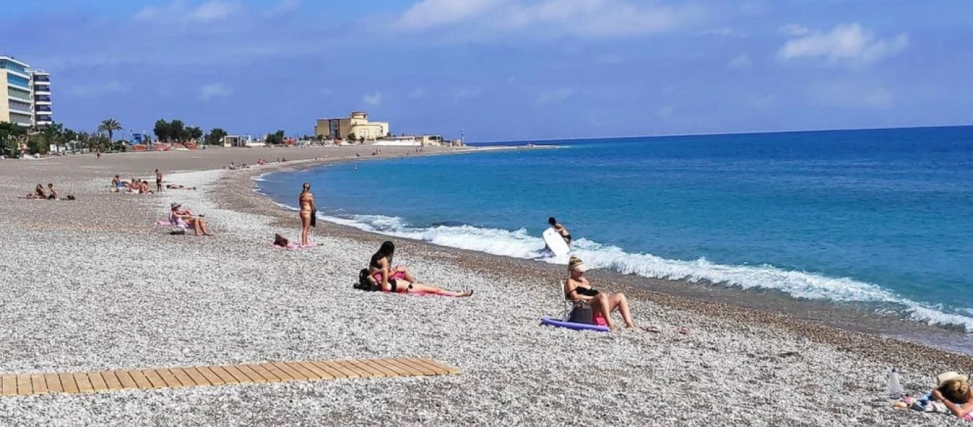 Ποιος τουρισμός; - Ομολογία Χ.Θεοχάρη: «Ελπίζουμε ότι θα μας βάλει στην ''πράσινη λίστα'' η Βρετανία»